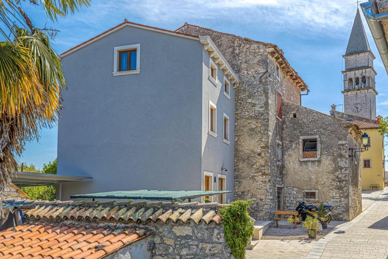 Holiday House Lidia I Rina Pican Экстерьер фото