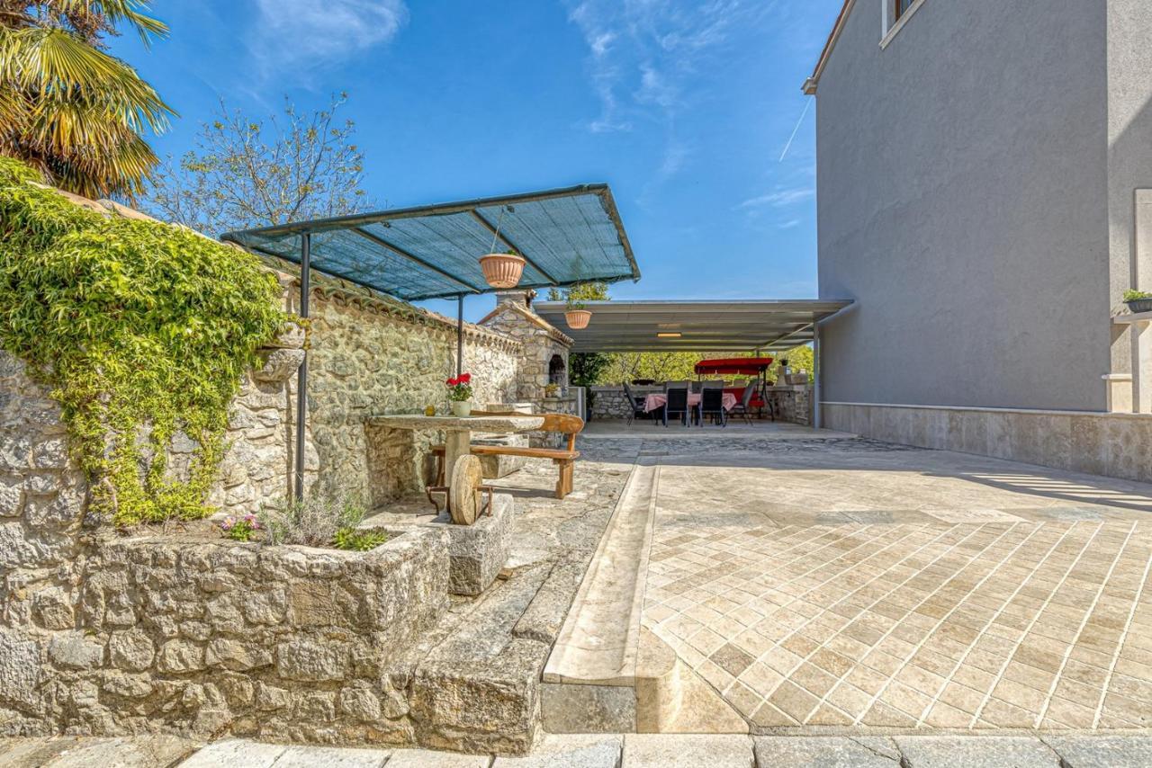 Holiday House Lidia I Rina Pican Экстерьер фото