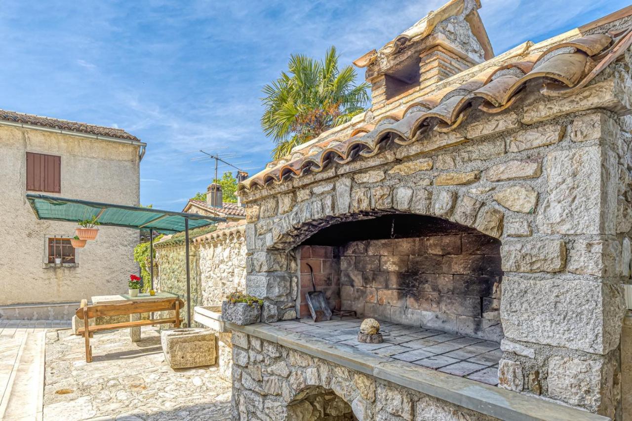 Holiday House Lidia I Rina Pican Экстерьер фото
